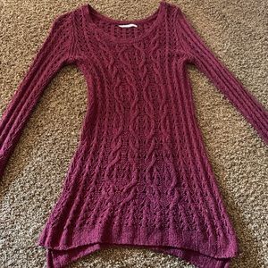 Maroon sweater